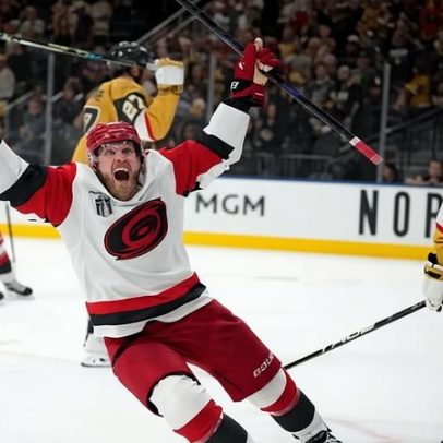 Hurricanes vencem Golden Knights e conquistam a segunda Stanley Cup