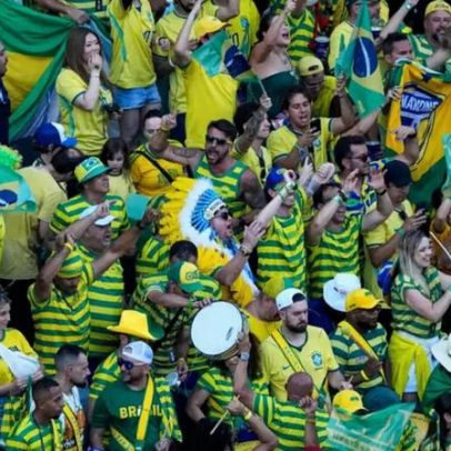 Camisas de seleções viram símbolo de identidade nacional sob vigilância da FIFA