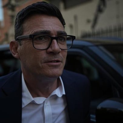 Burnham enfrenta planos de endividamento em choque com realidades fiscais