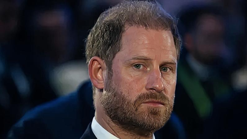 Harry reconsidera levar Meghan e filhos na viagem ao Reino Unido