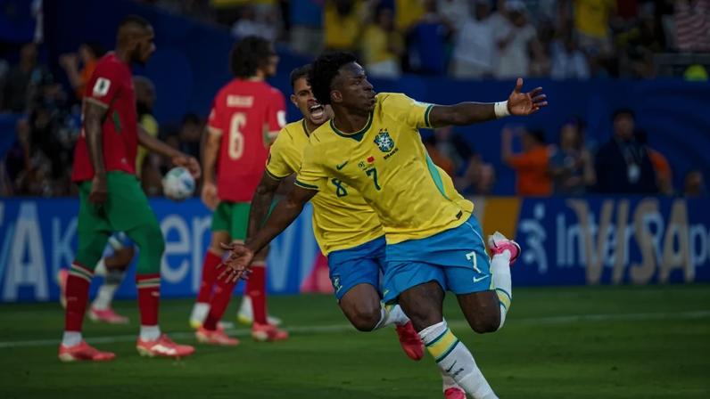 Vini Jr. iguala marca de Ronaldinho com gol sobre Marrocos na Copa –