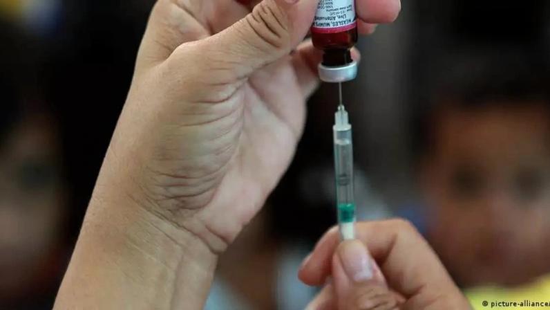 Sem tratamento específico, a vacina é única forma de prevenir o sarampo