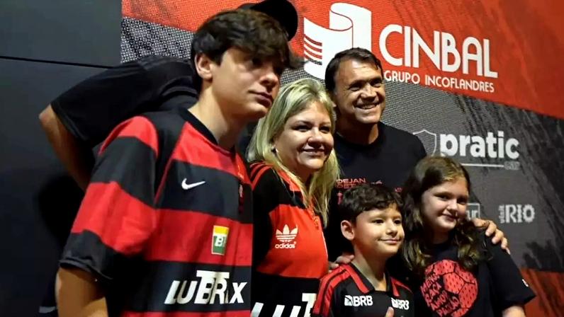 Museu do Flamengo / DINO