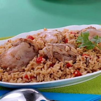 Galinhada indiana une aroma e praticidade em receita única