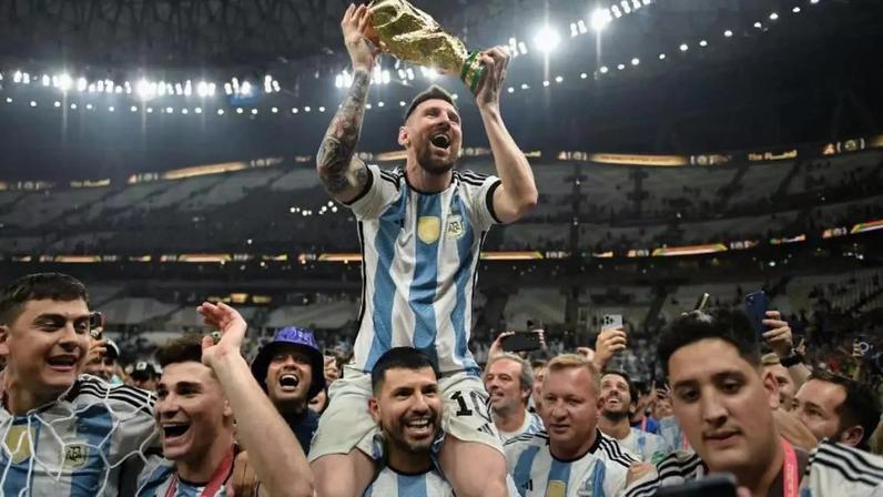 Apenas oito países já ergueram o troféu da Copa do Mundo — incluindo a Argentina, que venceu a competição três vezes, sendo a última em 2022