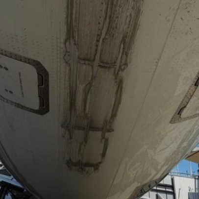 Avião da KLM toca fuselagem no asfalto ao pousar em Lisboa
