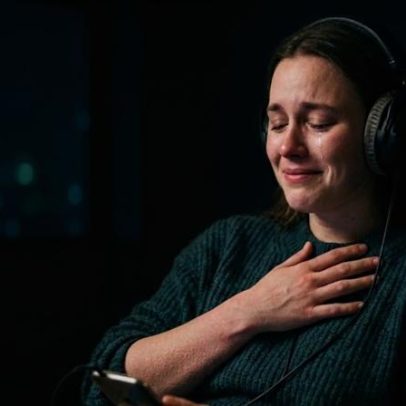 Como músicas provocam emoções intensas, segundo a ciência