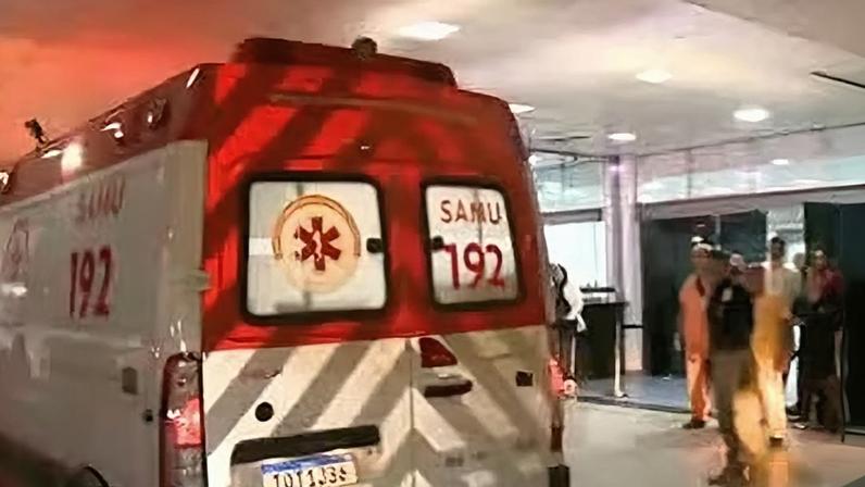 Criança de 3 anos fica ferida em acidente entre carro e moto em Cruz das Armas