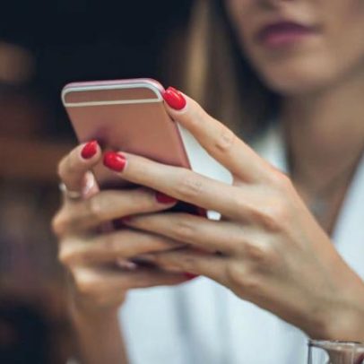 Notificações do celular podem reduzir tempo de leitura de livros