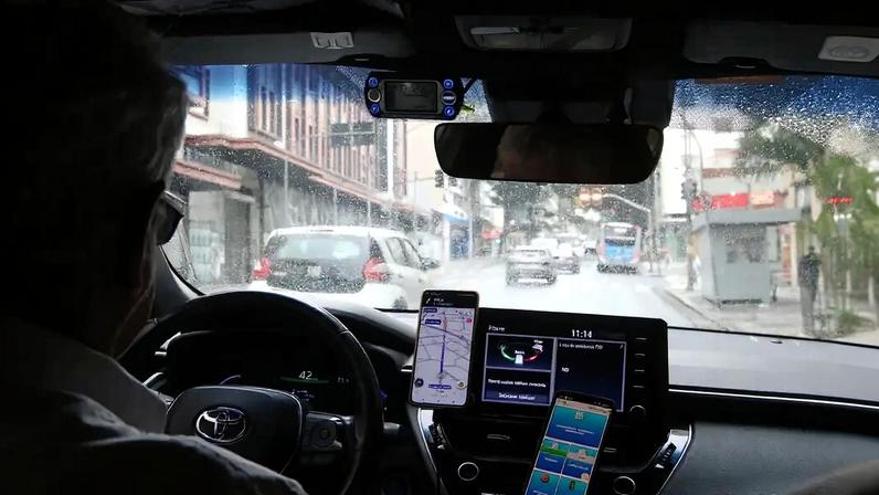 Podem participar motoristas de app ativos há pelo menos um ano e com, no mínimo, 100 corridas