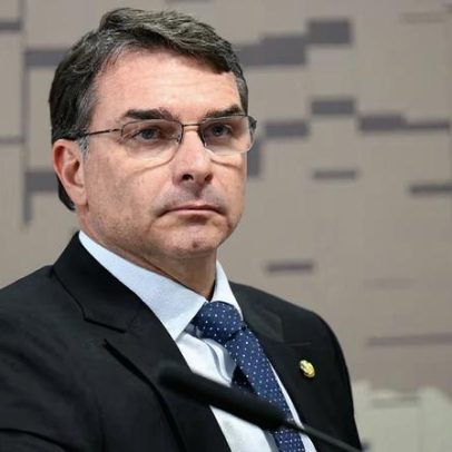 Flávio anuncia denúncia ao STF contra Lula por fala sobre enforcamento