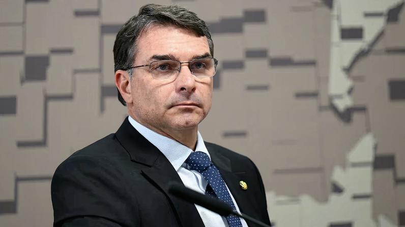 Lula afirmou que Flávio seria um "vendilhão da pátria" e "traidor"