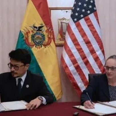 Bolívia assina acordo de US$20 milhões com EUA para combater tráfico de drogas