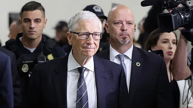 Gates afirma que Epstein buscou relação pessoal, sem reciprocidade