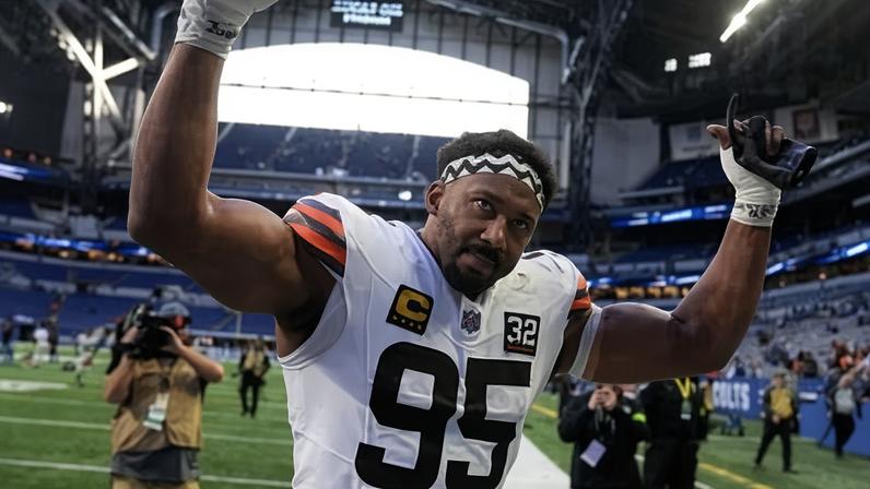 Myles Garrett deixa Browns e segue para os Rams em troca na NFL