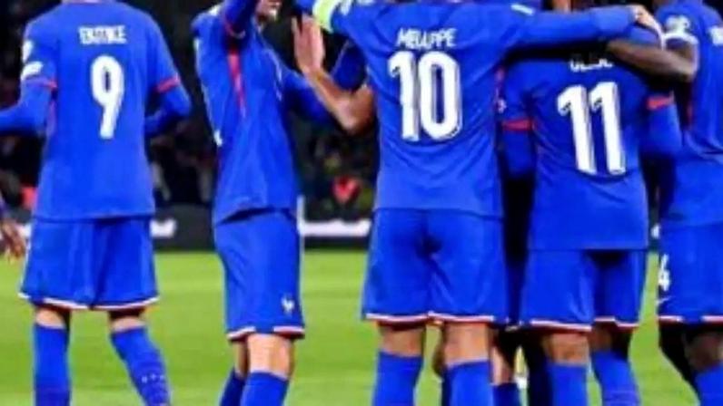 Técnico Didier Deschamps divulgou 26 jogadores da França para amistosos contra Brasil e Colômbia no fim do mês