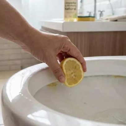 Limão no vaso sanitário: esse truque funciona?