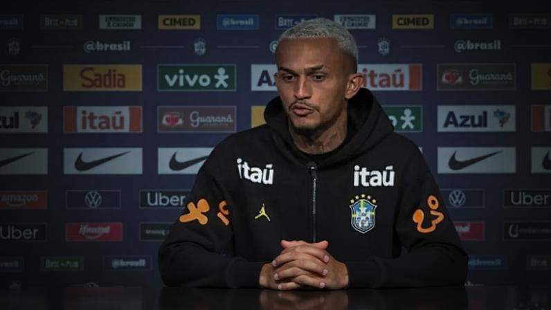 Wesley durante coletiva de imprensa pela Seleção –