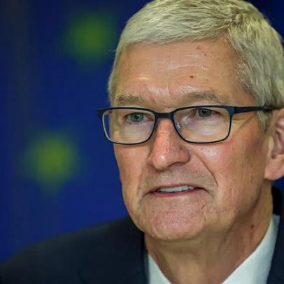 Tim Cook alerta que IA pode elevar preços do iPhone