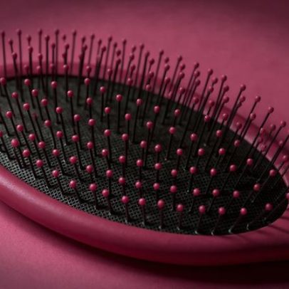 Descoberta revolucionária sobre queda de cabelo pode impactar mulheres