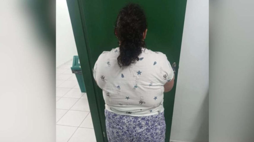 Mulher adulta finge ter 12 anos e é presa após ser adotada em SC