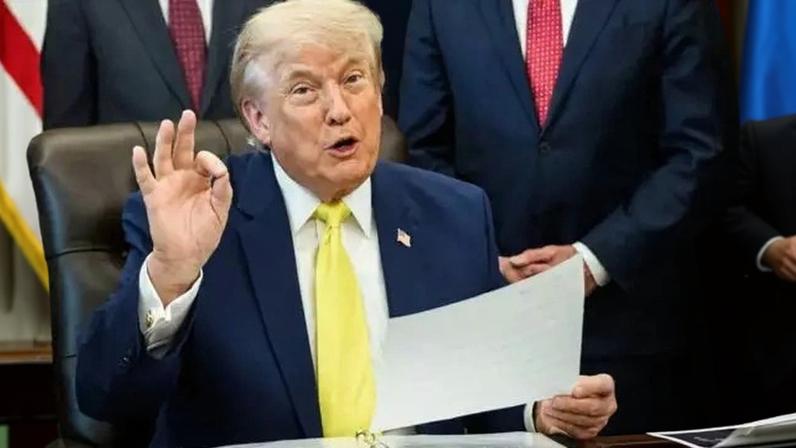 Donald Trump ao lado de Gianni Infantino, presidente da Fifa – Daniel Torok / White House