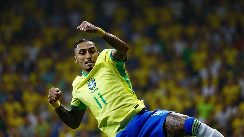 Raphinha está na mira do futebol da Arábia Saudita.