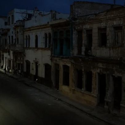 Cuba aprova reformas econômicas sob pressão dos EUA