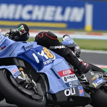 Após três anos longe das MotoGP, piloto Ducati quase sobe ao pódio na estreia