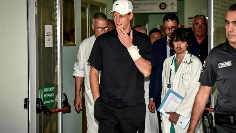 Sinner deixou hospital em Milão discretamente