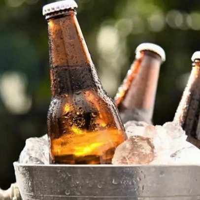 Cerveja sem álcool tem menos calorias, mas exige moderação