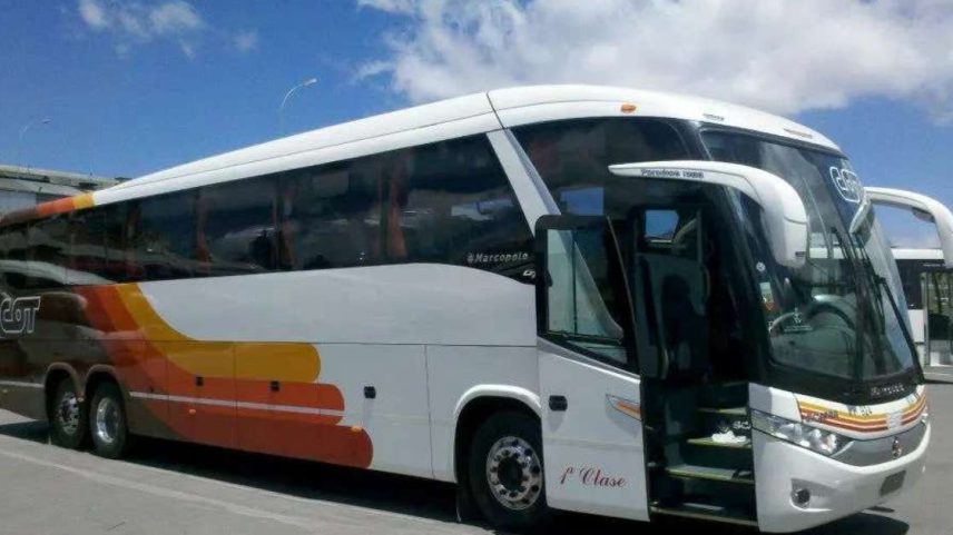 Marcopolo (POMO4) pode se beneficiar de demanda mais estável por ônibus em 2026.