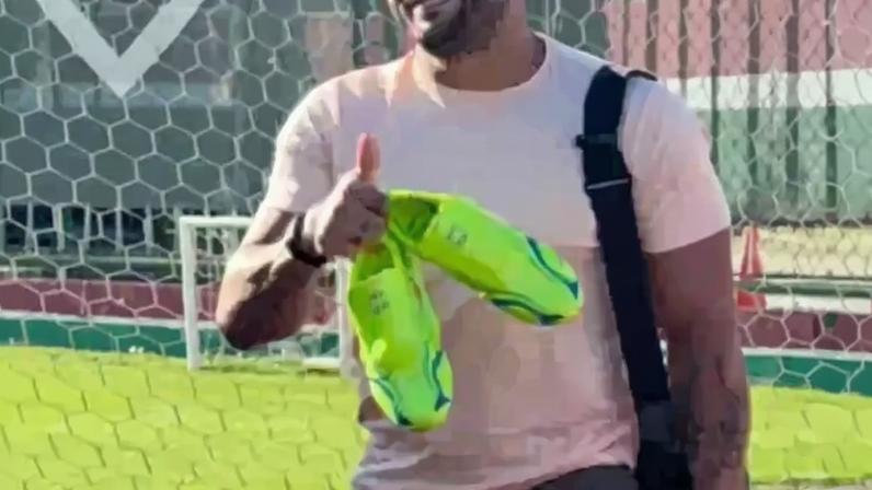 Savarino na reapresentação do Fluminense no CT Carlos Castilho –