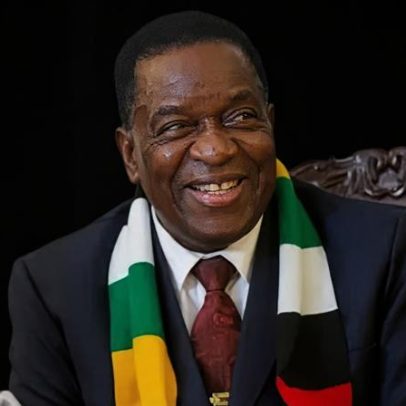 Parlamento do Zimbábue aprova lei para estender mandato presidencial