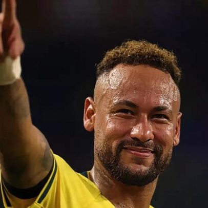 Neymar se emociona ao retornar à seleção na vitória sobre a Escócia