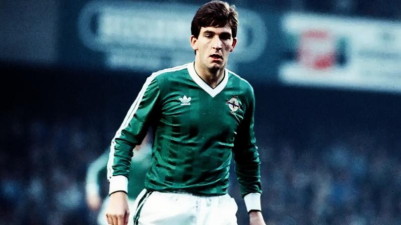 Norman Whiteside, ex-atacante da Irlanda do Norte, entrou em campo na Copa de 1982 com apenas 17 anos e 41 dias.