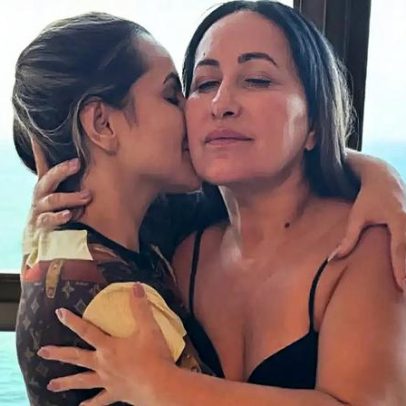 Mãe de Deolane Bezerra denuncia proibição de itens durante visita à filha presa