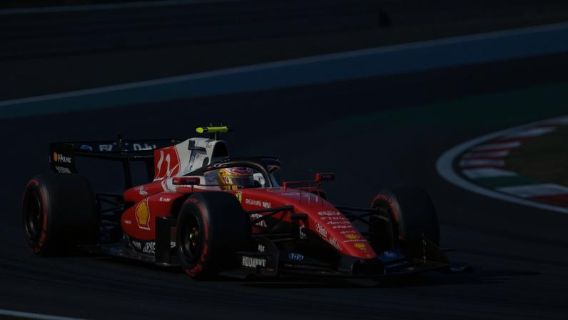 Lewis Hamilton ganhou a última prova da F1, o GP da Catalunha, na região de Barcelona