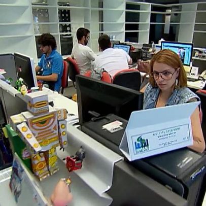 Escritório não é mais experiência presa ao computador, diz especialista em RH