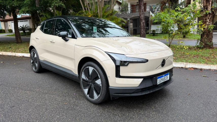 Teste com Volvo EX30 Ultra Twin aponta 428 cv do 'sleeper' que surpreende