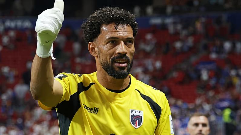 Vozinha brilhou no duelo entre Cabo Verde e Espanha pela Copa do Mundo