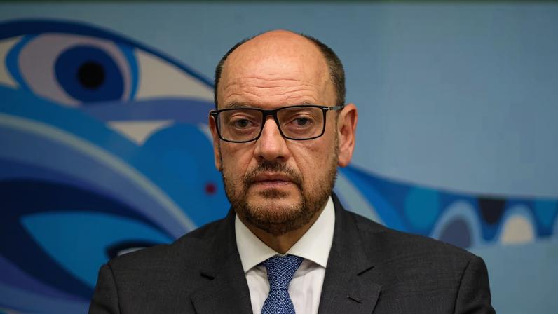 O governador em exercício do Rio de Janeiro, Ricardo Couto, admitiu que assumir o governo é um "abacaxi", mas afirma que a boa gestão é a solução para o Estado