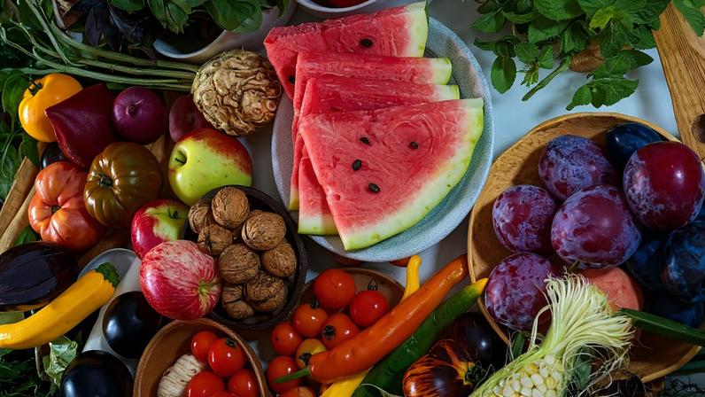 Frutas em uma mesa