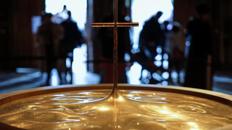 Igreja na França: bispos demonstram preocupação com projeto de lei que tramita no país. (Foto: EFE)