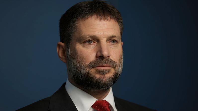 O ministro das Finanças de Israel, Bezalel Smotrich, foi proibido de entrar na França (Foto: EFE/EPA/ABIR SULTAN)