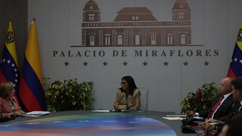 A ditadora interina da Venezuela, Delcy Rodríguez, substituiu Nicolás Maduro após a operação dos EUA em Caracas, em janeiro. (Foto: Miguel Gutiérrez/EFE)