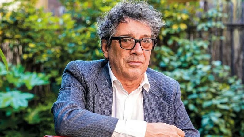 AUTÊNTICO - O escritor: habilidade de enxergar para além das aparências (Enric Fontcuberta/EFE)