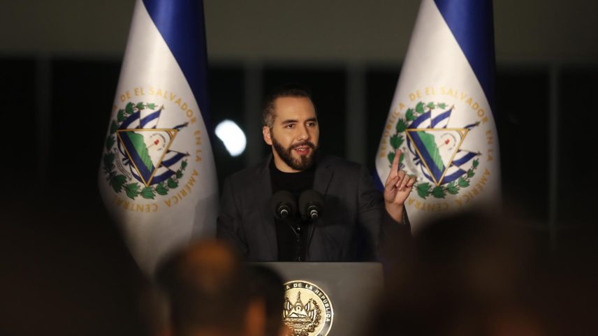 O presidente de El Salvador, Nayib Bukele, prometeu políticas de combate à corrupção após luta contra o crime organizado (Foto: EFE/ Rodrigo Sura)