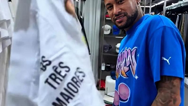 Neymar exibe peça íntima com uma estampa inusitada