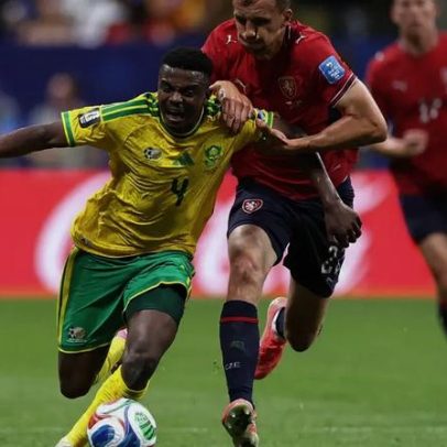Tchéquia empata no fim com África do Sul e segue sem vencer na Copa